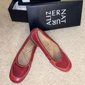 Red Naturalizer flats size 6.5